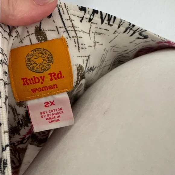 Ruby Rd. Multicolor Abstract Top - Picture 2 of 4